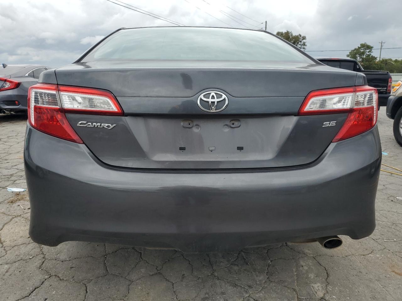 2014 TOYOTA CAMRY