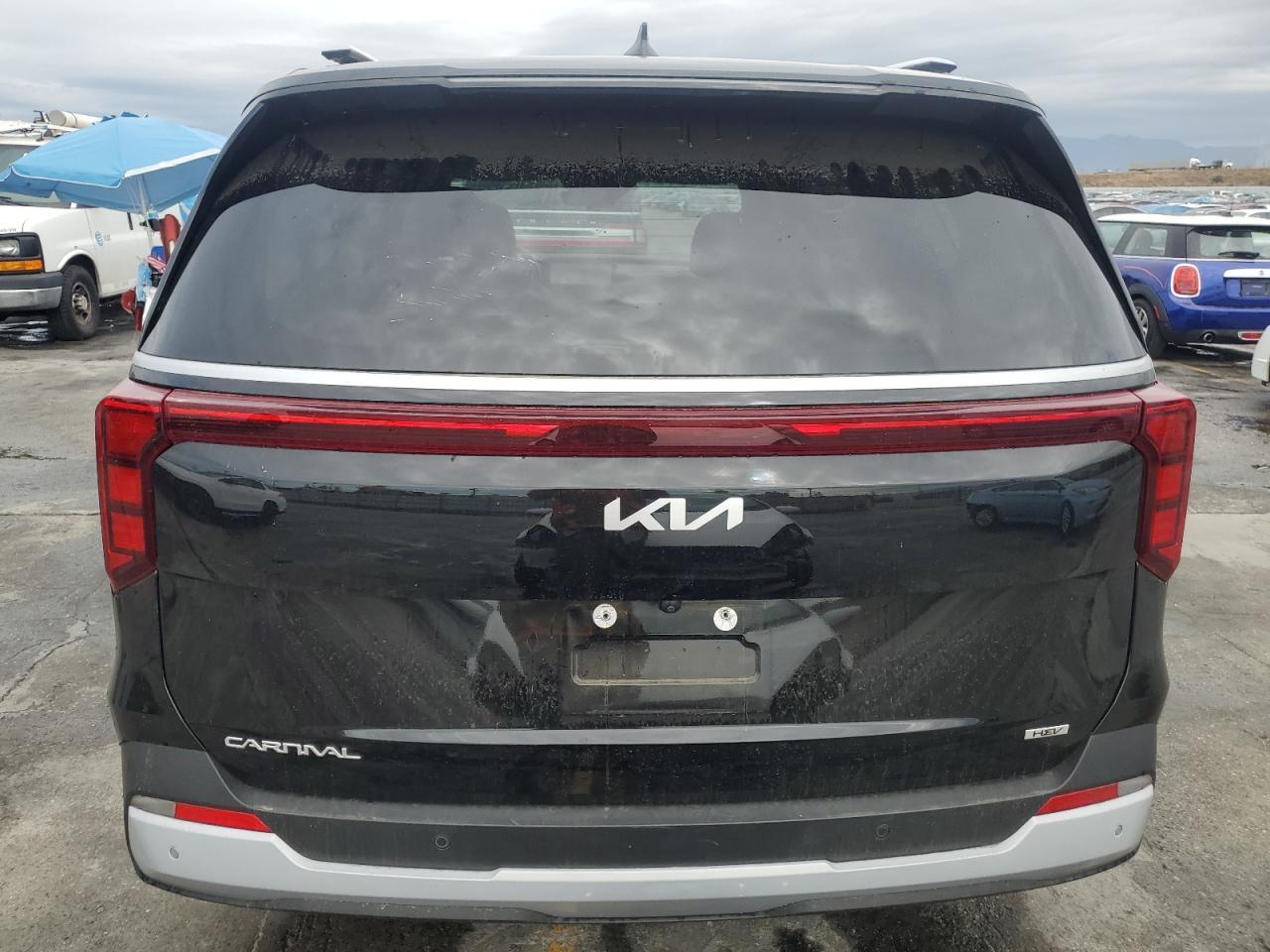 2025 KIA Carnival