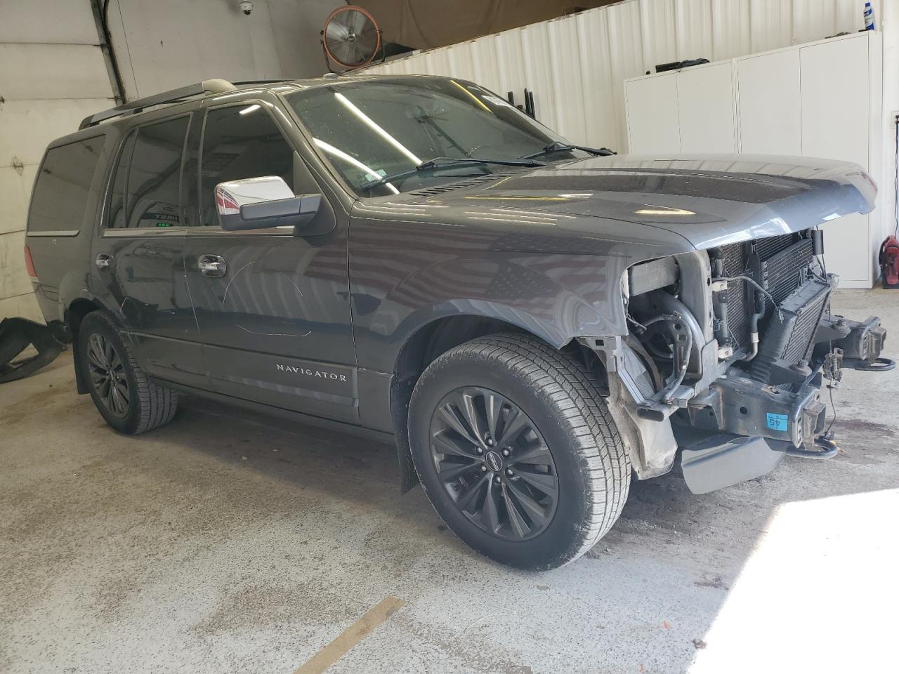 2015 LINCOLN Navigator