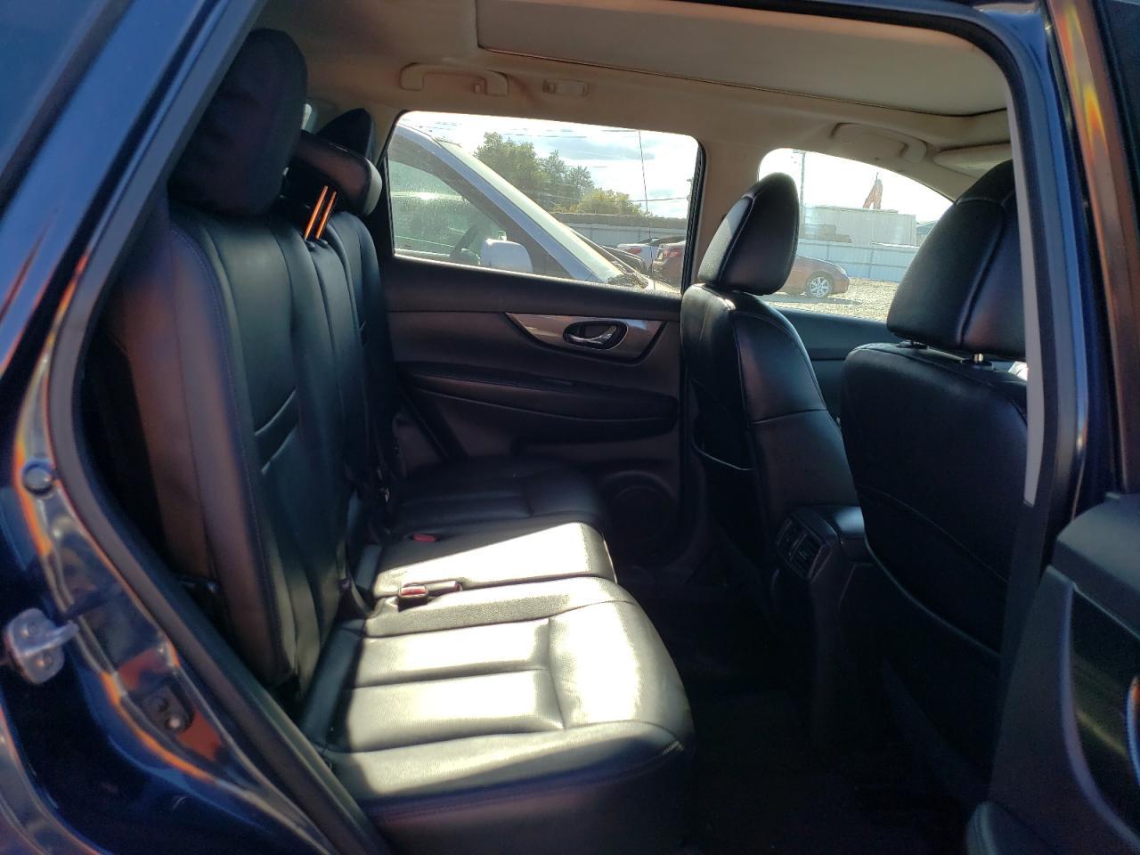 2016 NISSAN ROGUE