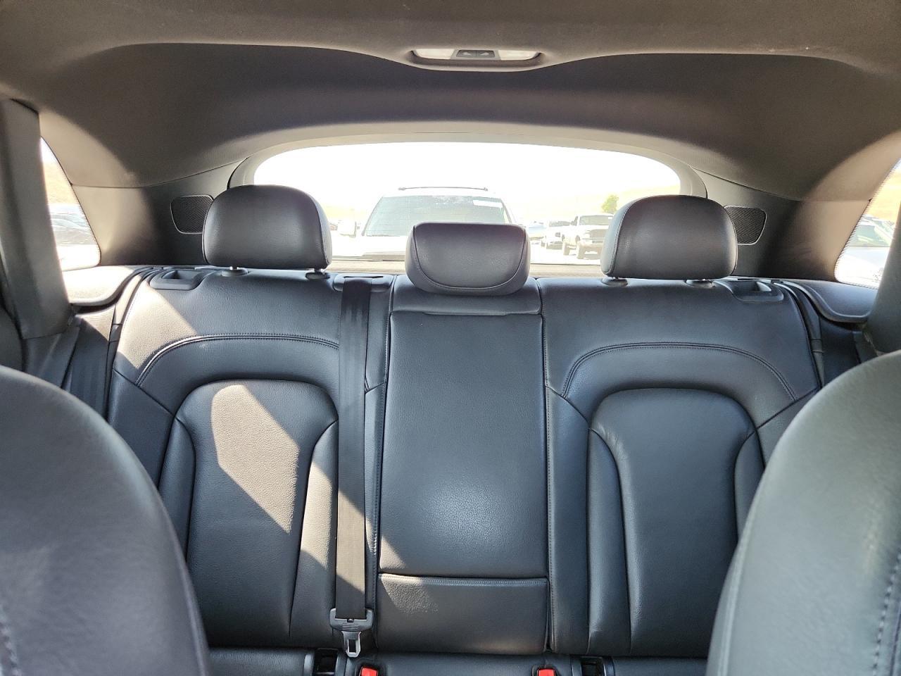 2015 AUDI Q3