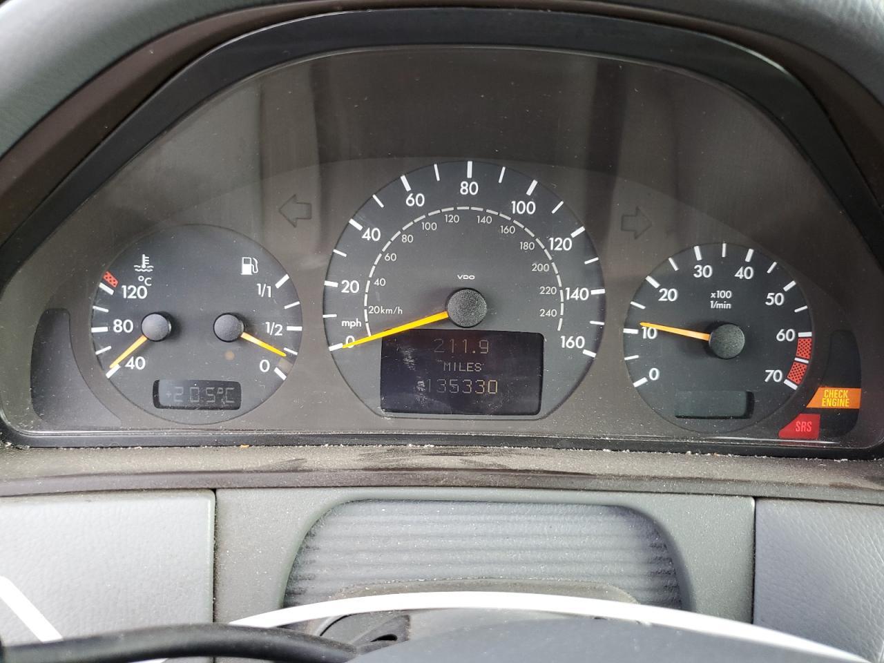 2000 MERCEDES-BENZ E-Class