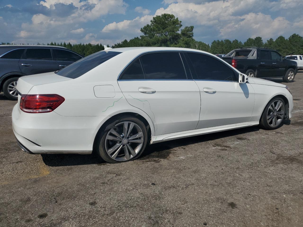 2016 MERCEDES-BENZ E-Class