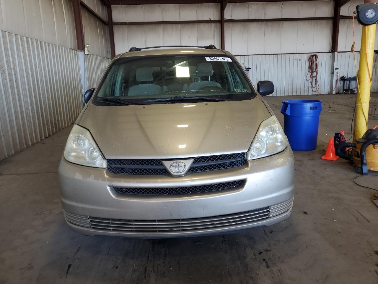 2005 TOYOTA SIENNA