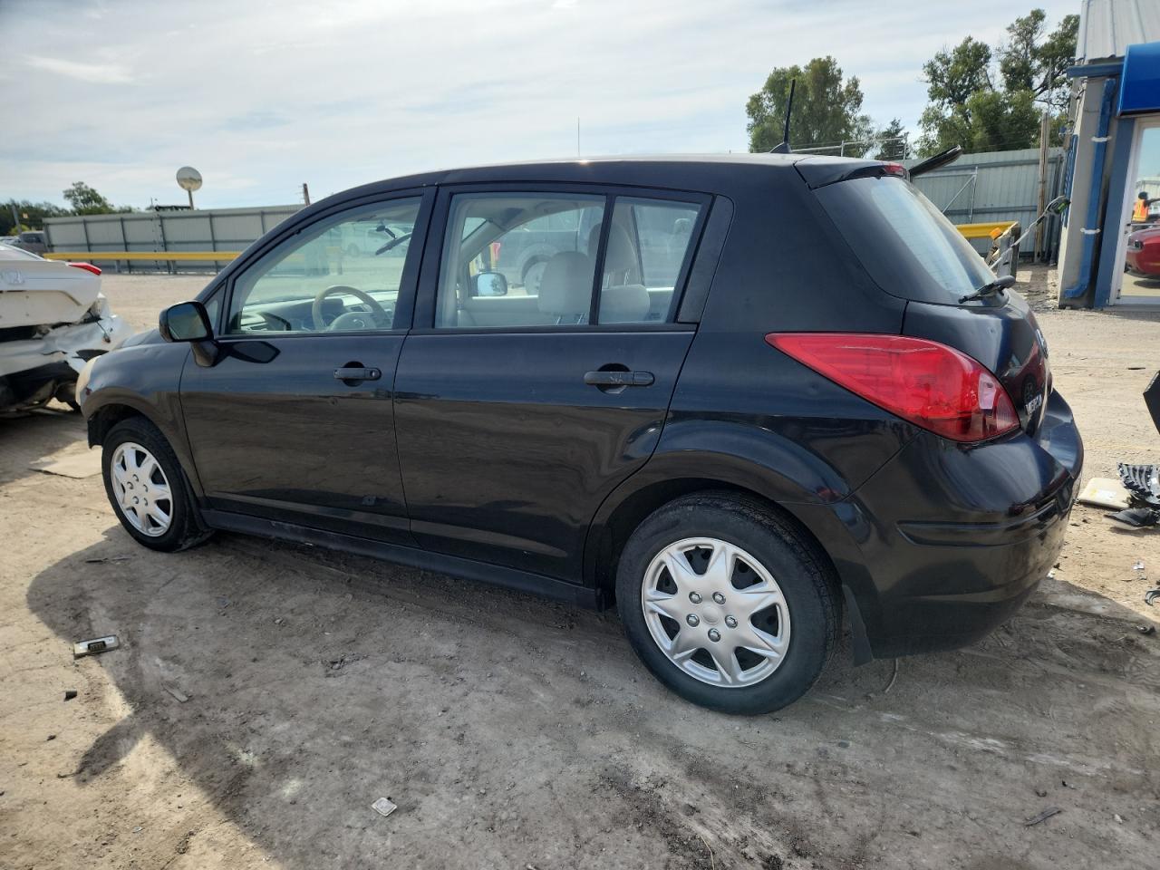2009 NISSAN VERSA