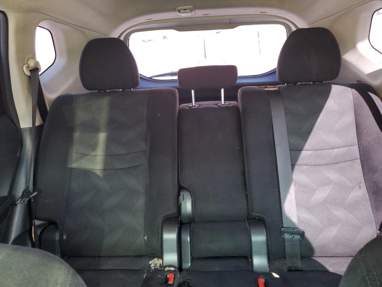 2016 NISSAN ROGUE