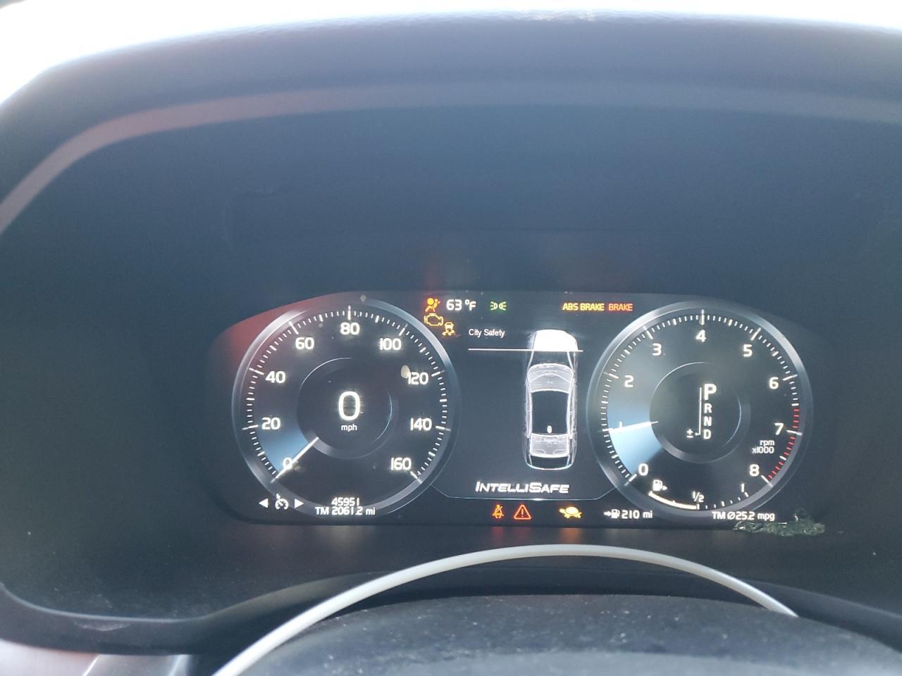 2020 VOLVO S60
