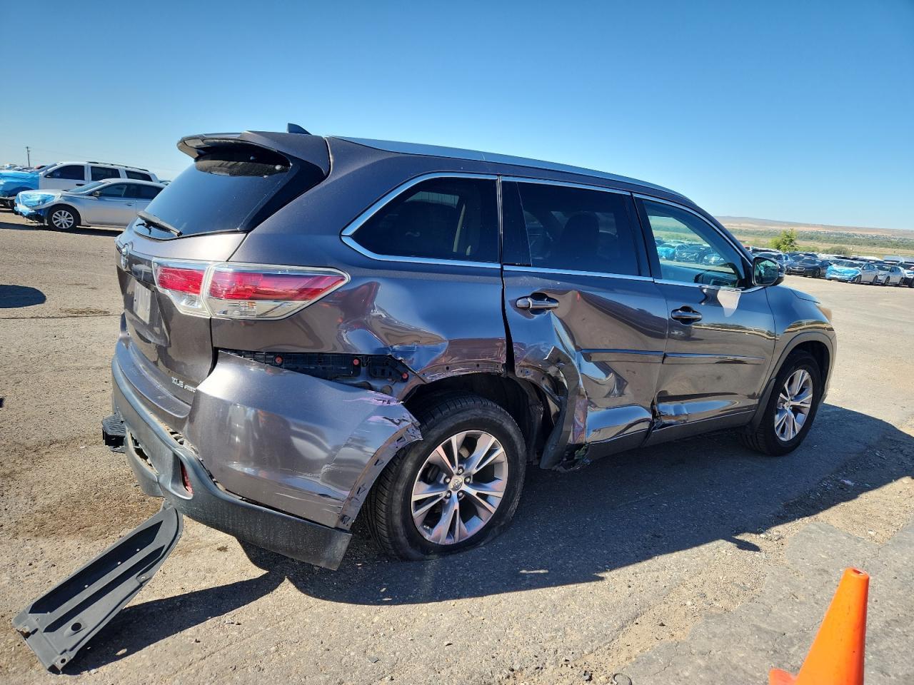 2015 TOYOTA HIGHLANDER