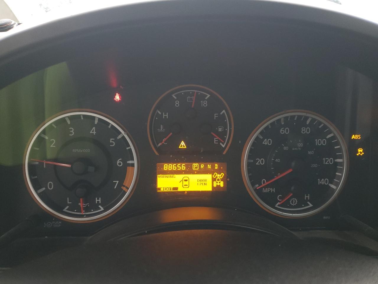 2012 NISSAN Titan