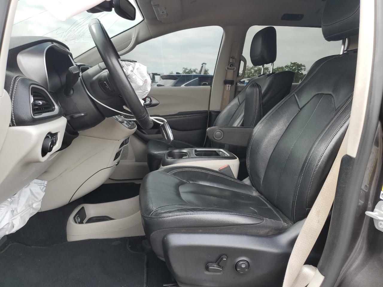 2022 CHRYSLER Pacifica