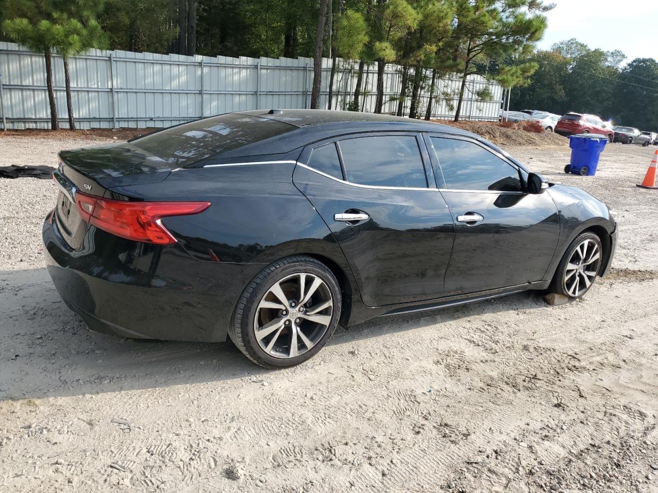 2016 NISSAN Maxima