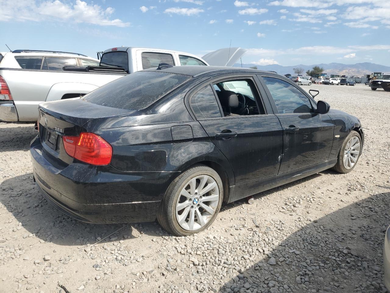2011 BMW 3 SERIES