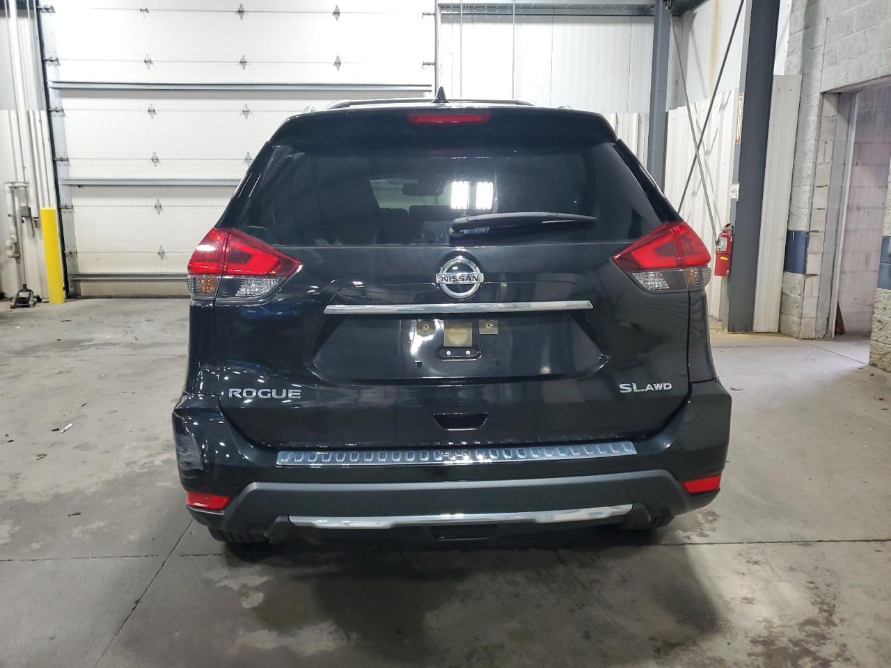 2018 NISSAN ROGUE
