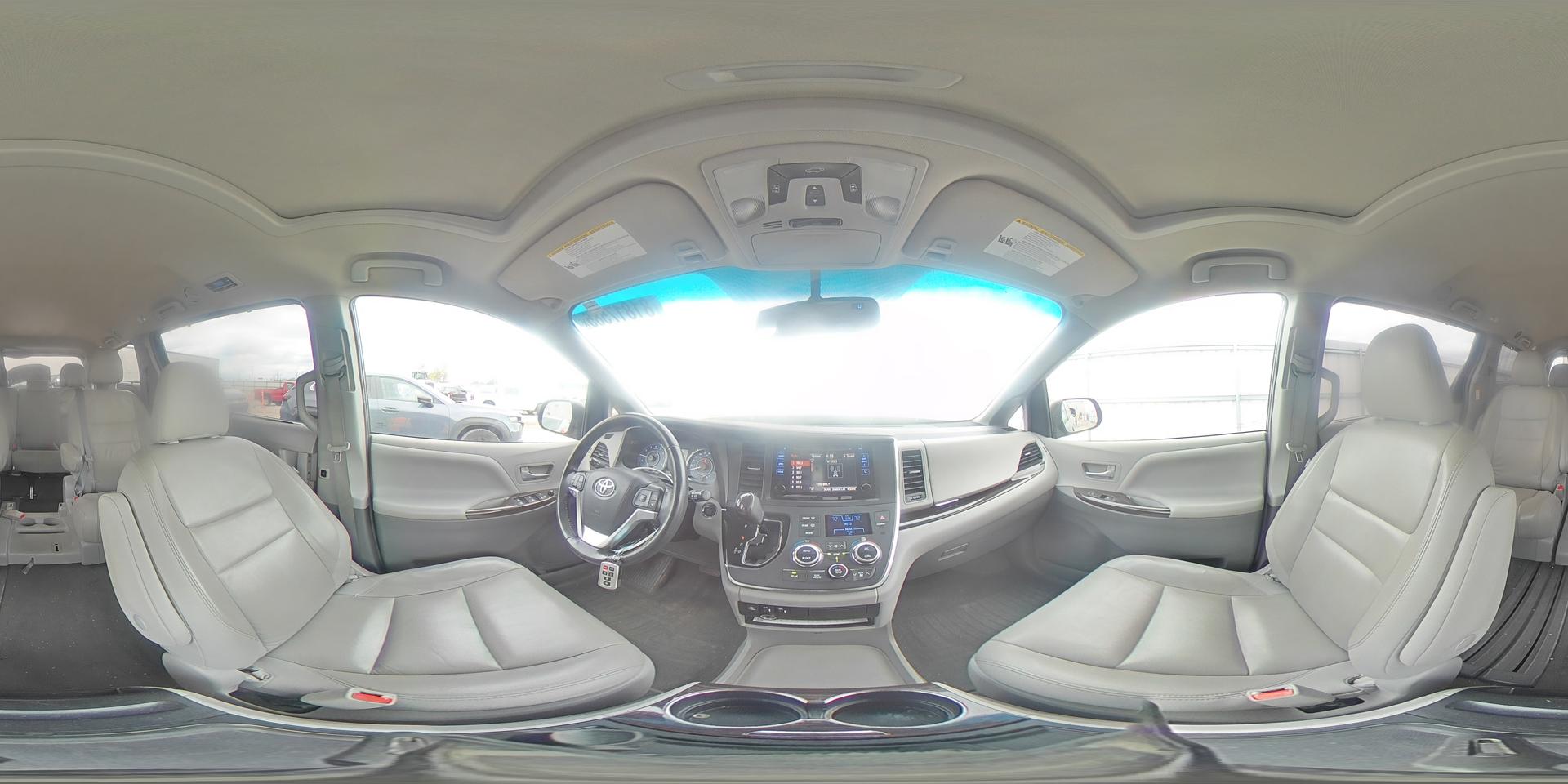 2015 TOYOTA SIENNA