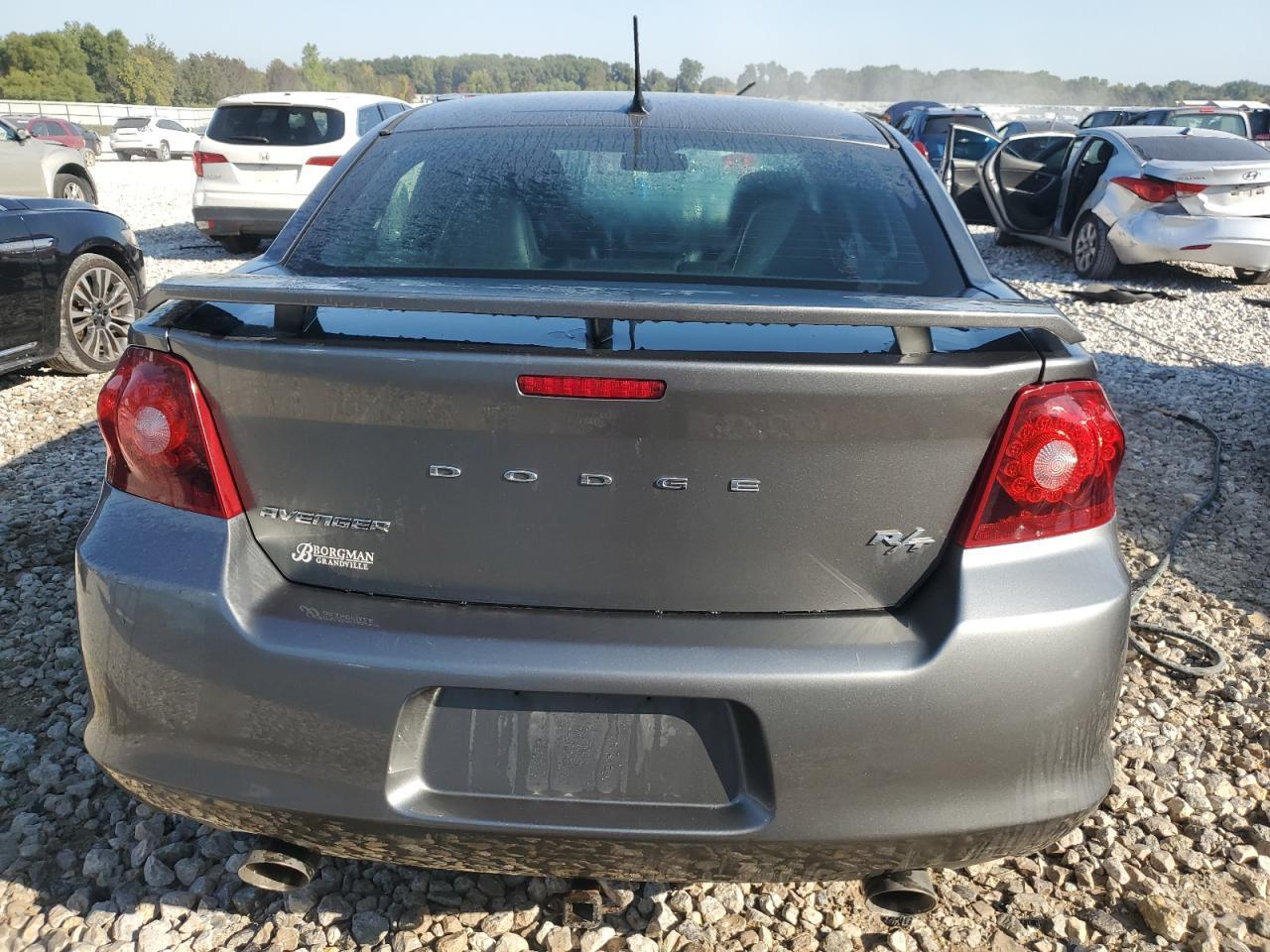 2013 DODGE Avenger
