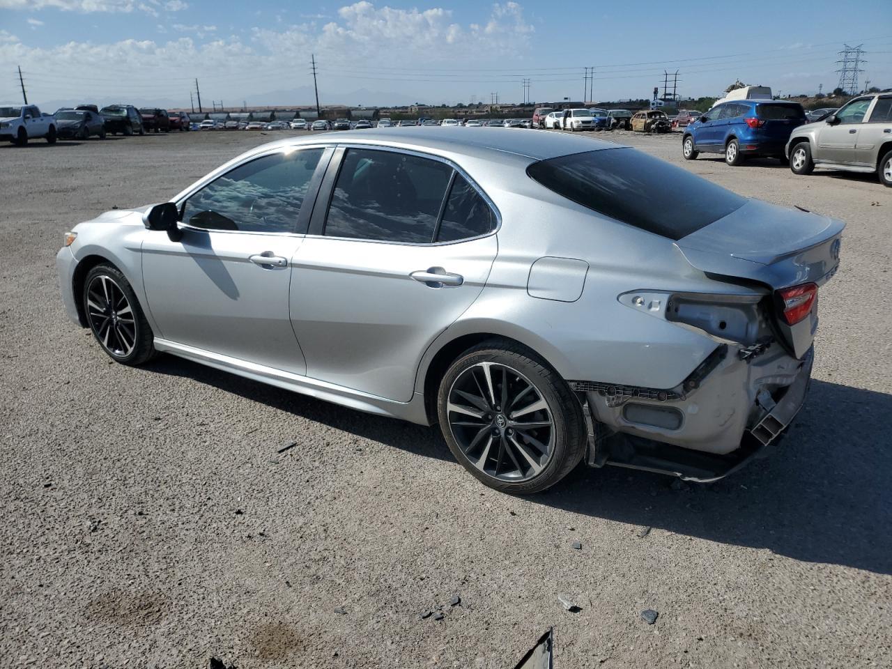 2018 TOYOTA CAMRY