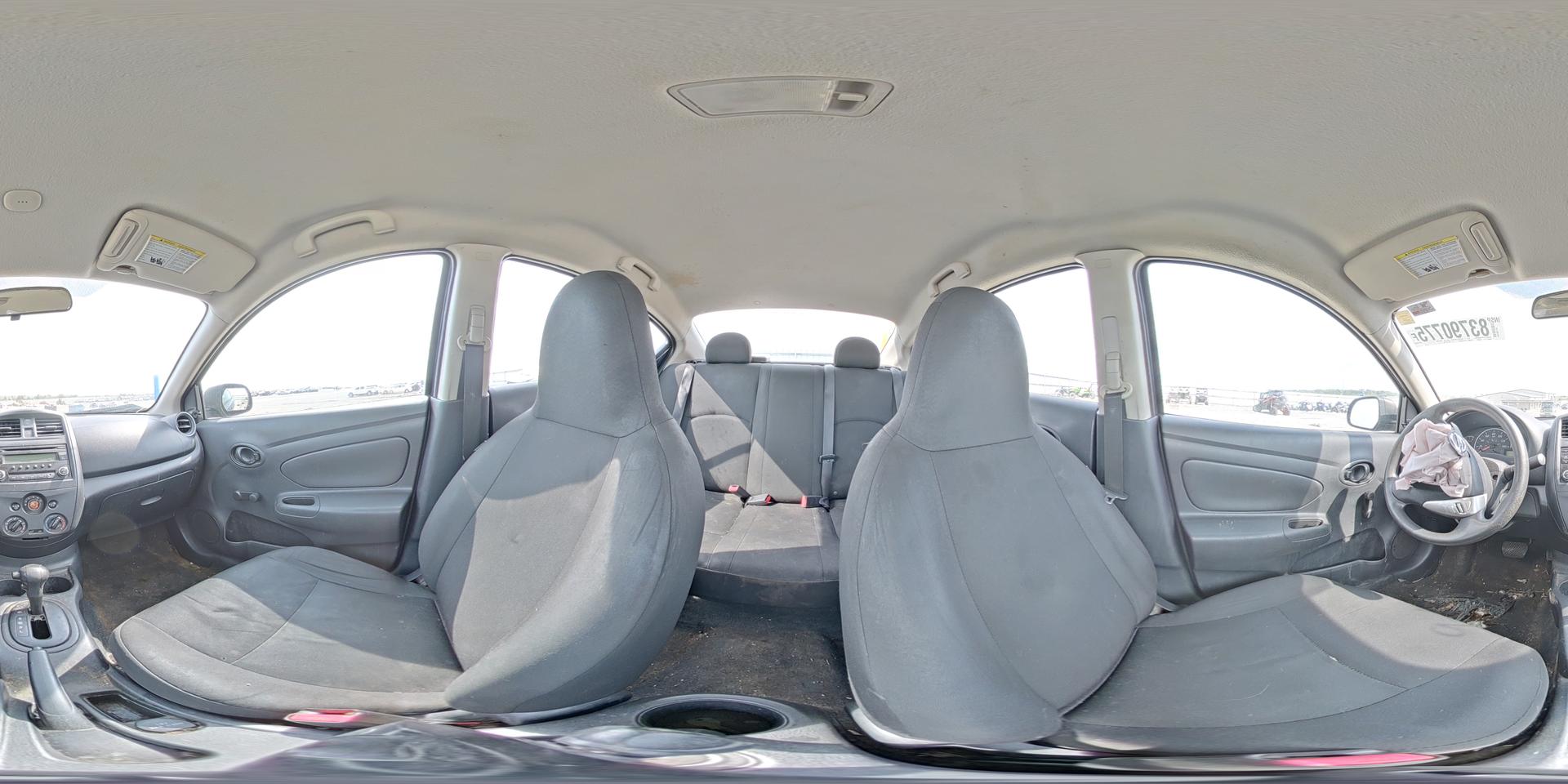 2015 NISSAN VERSA