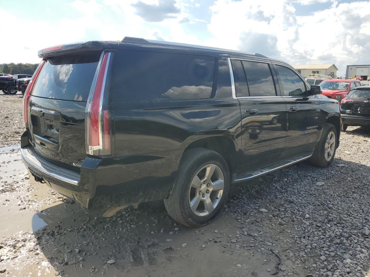 2017 CHEVROLET Suburban