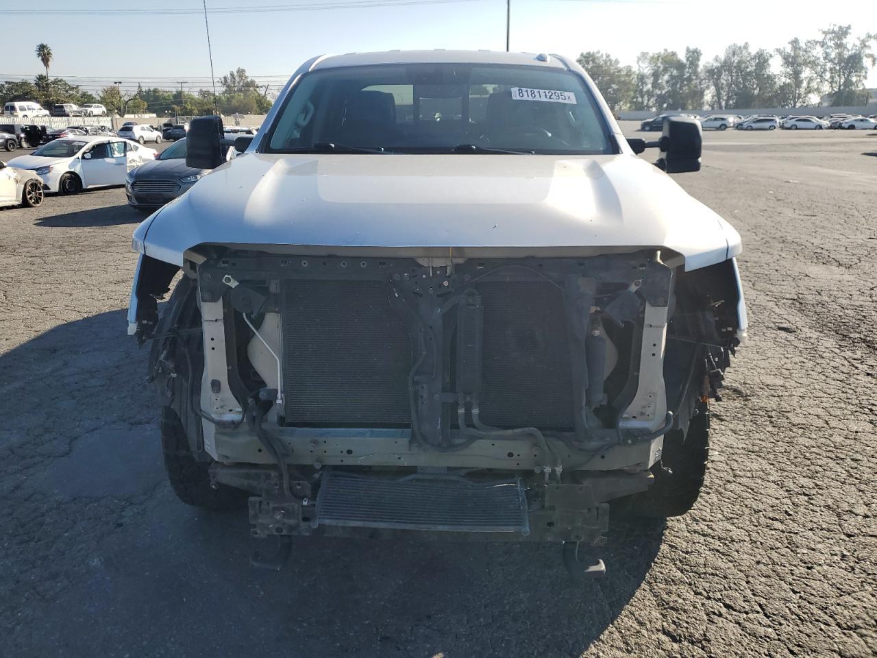 2016 NISSAN Titan