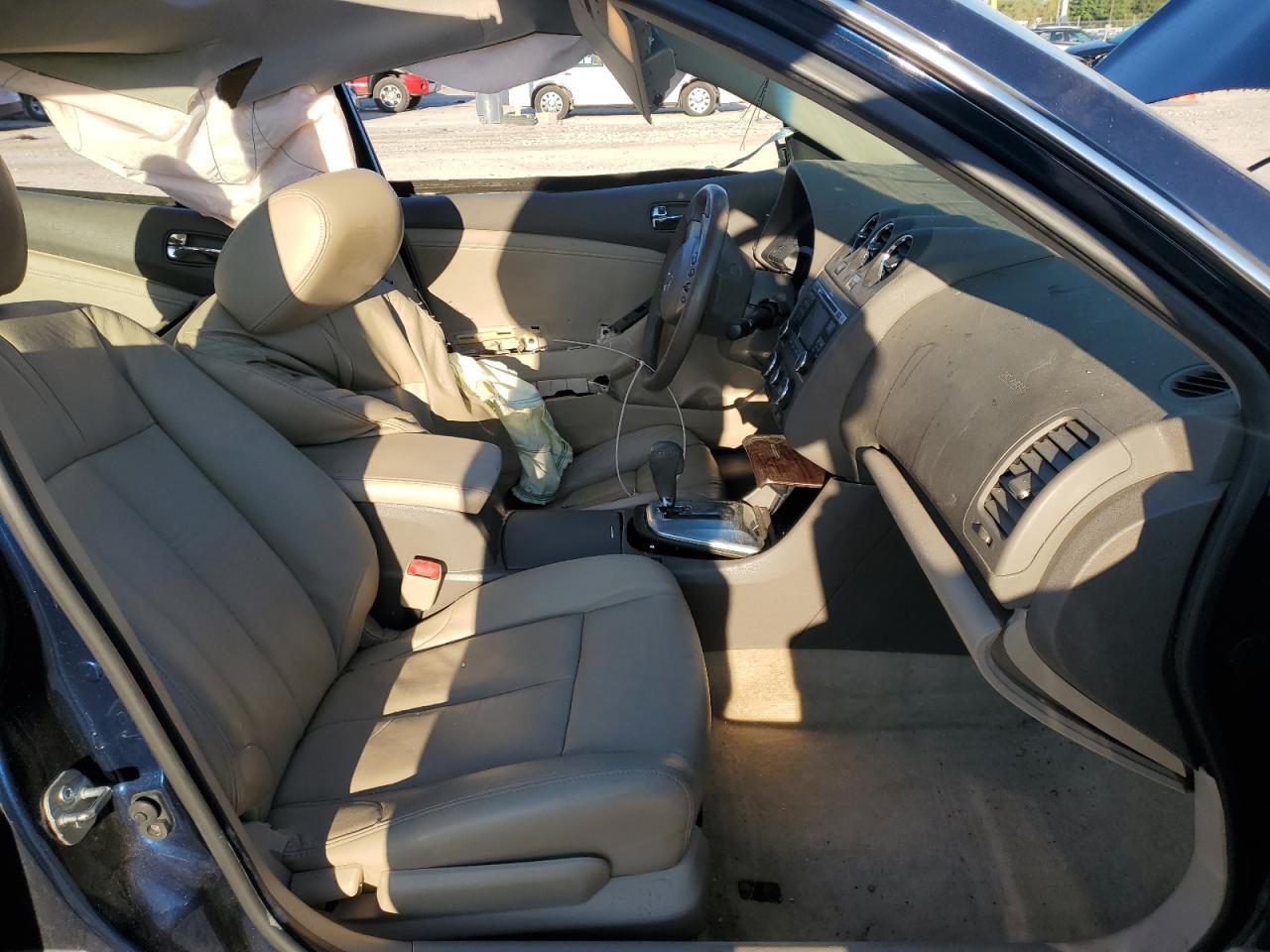 2011 NISSAN ALTIMA