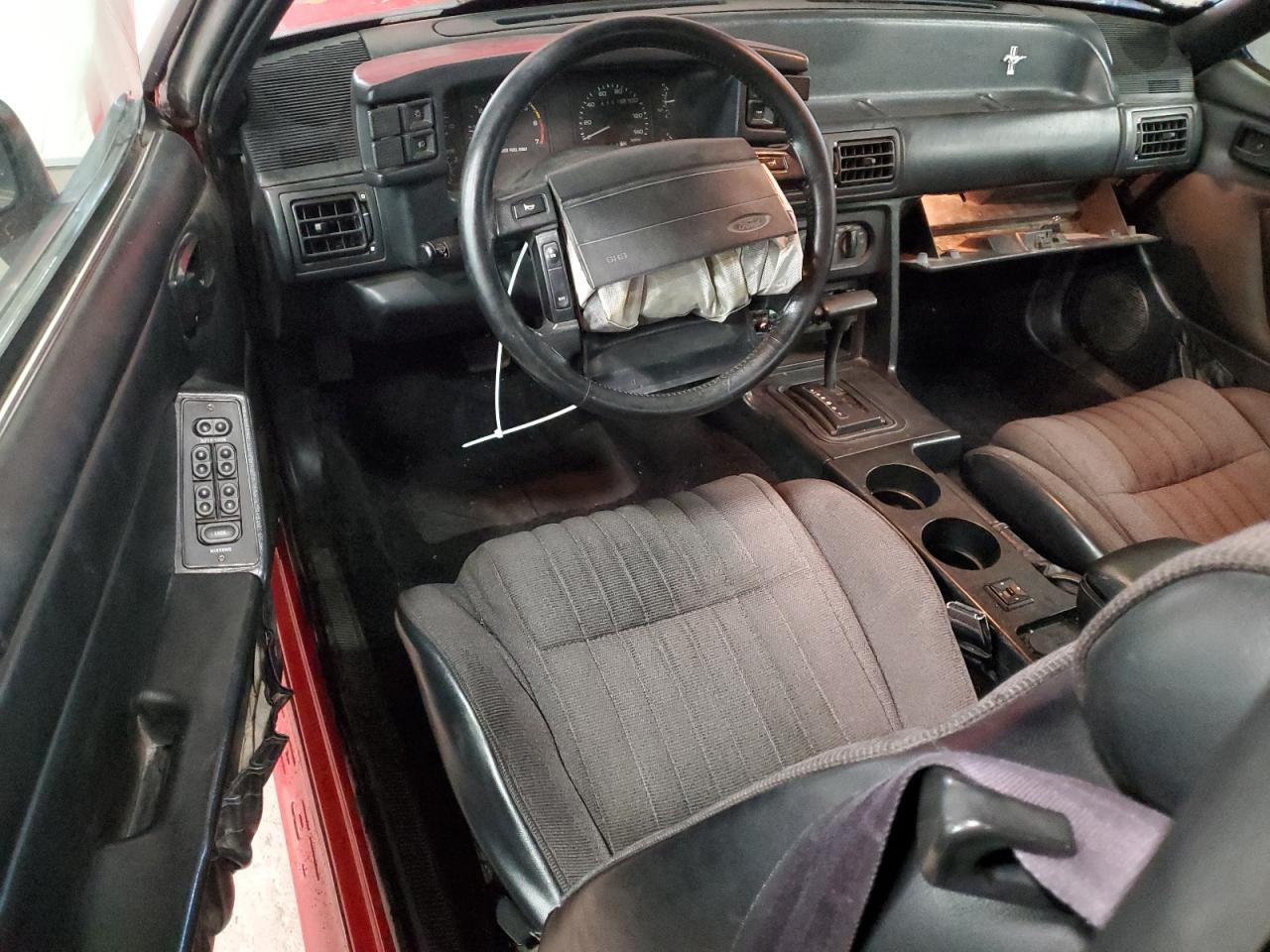 1992 FORD MUSTANG