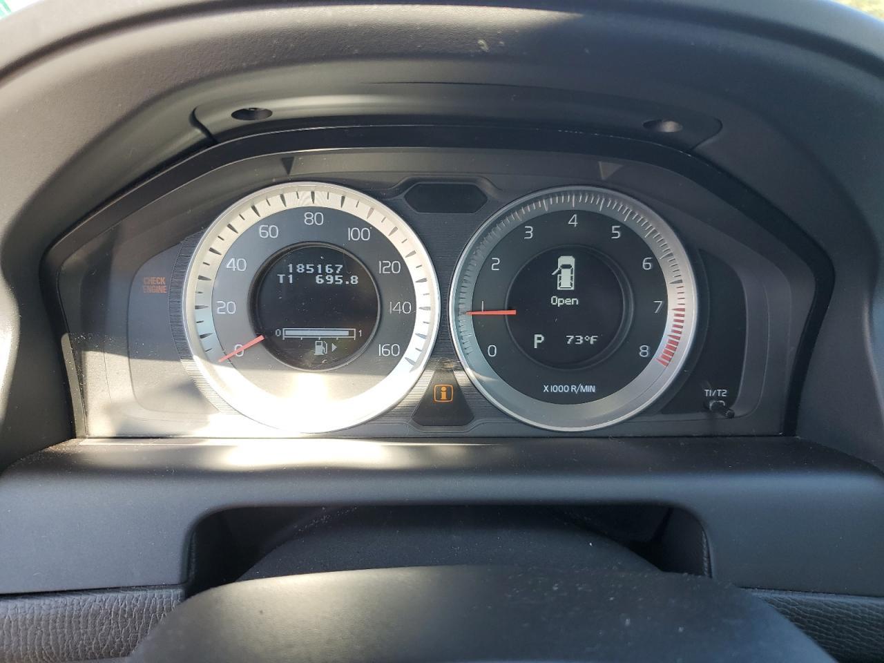 2011 VOLVO XC60