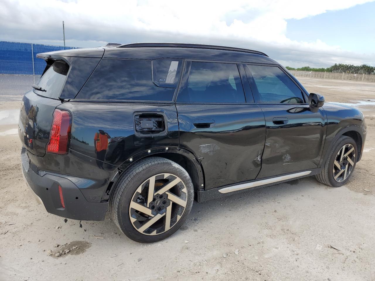 2025 MINI Countryman