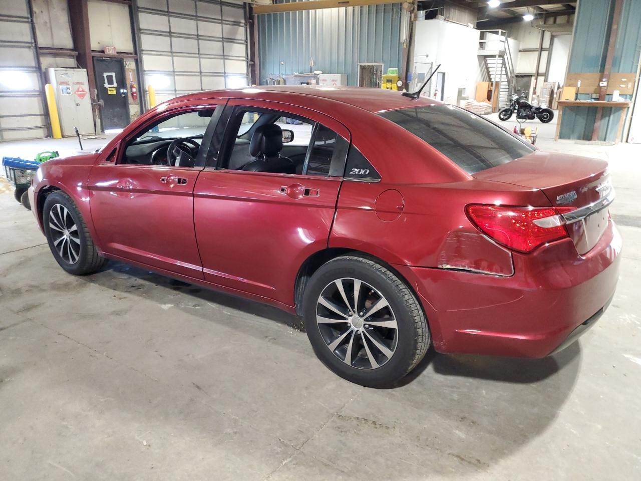 2011 CHRYSLER 200