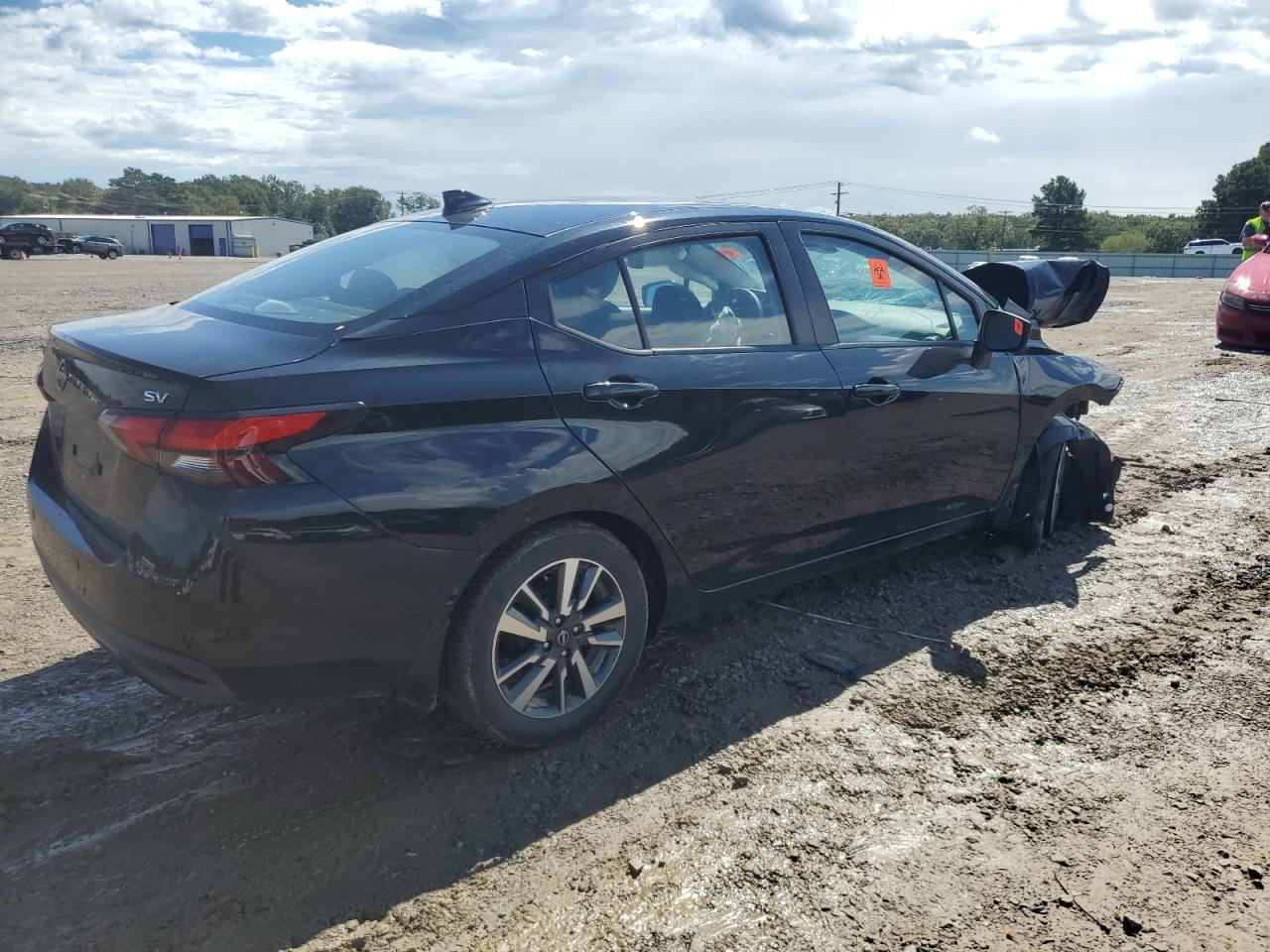 2024 NISSAN VERSA