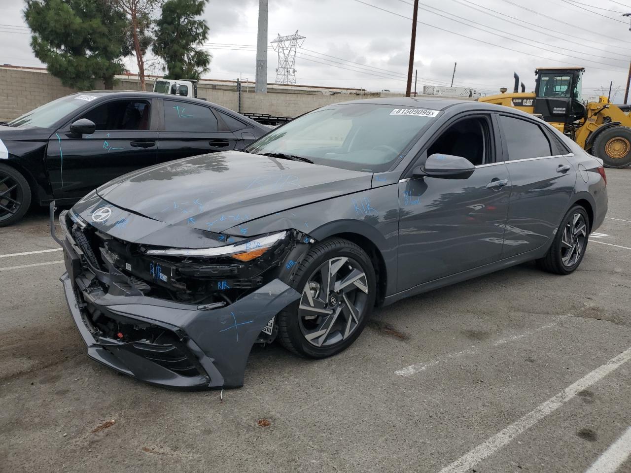 2024 HYUNDAI ELANTRA
