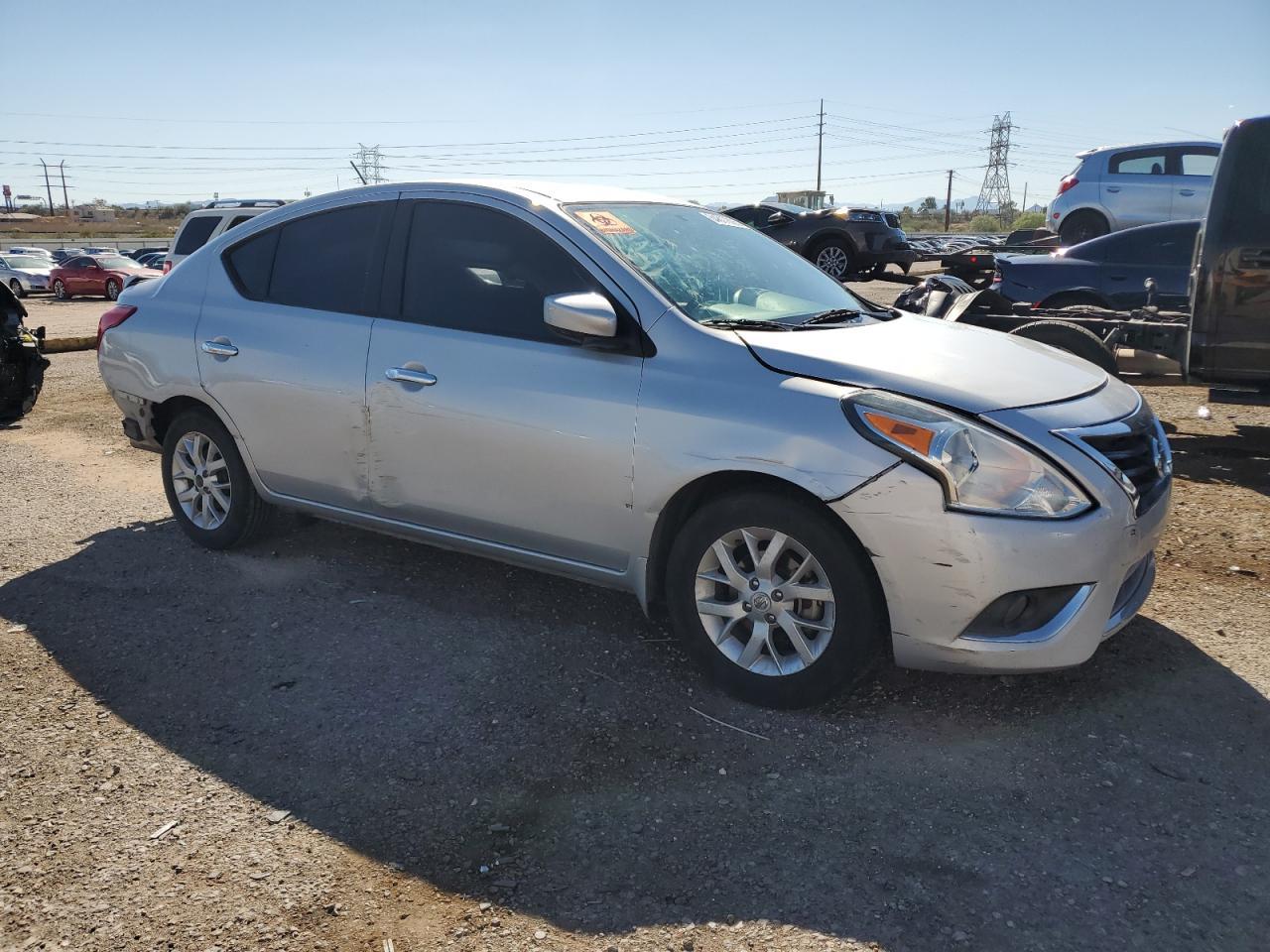 2017 NISSAN VERSA