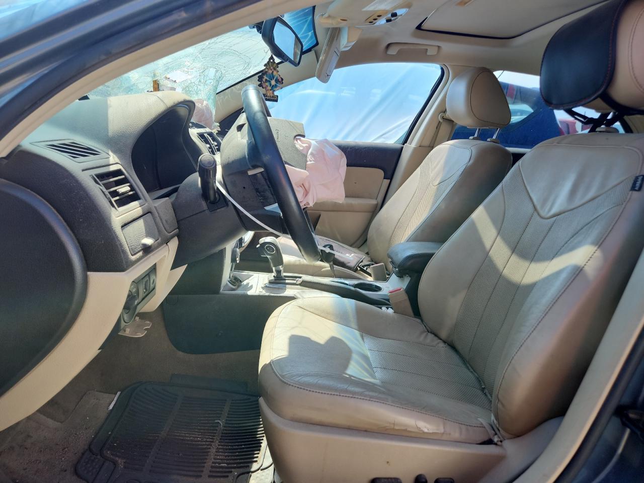 2011 MERCURY Milan