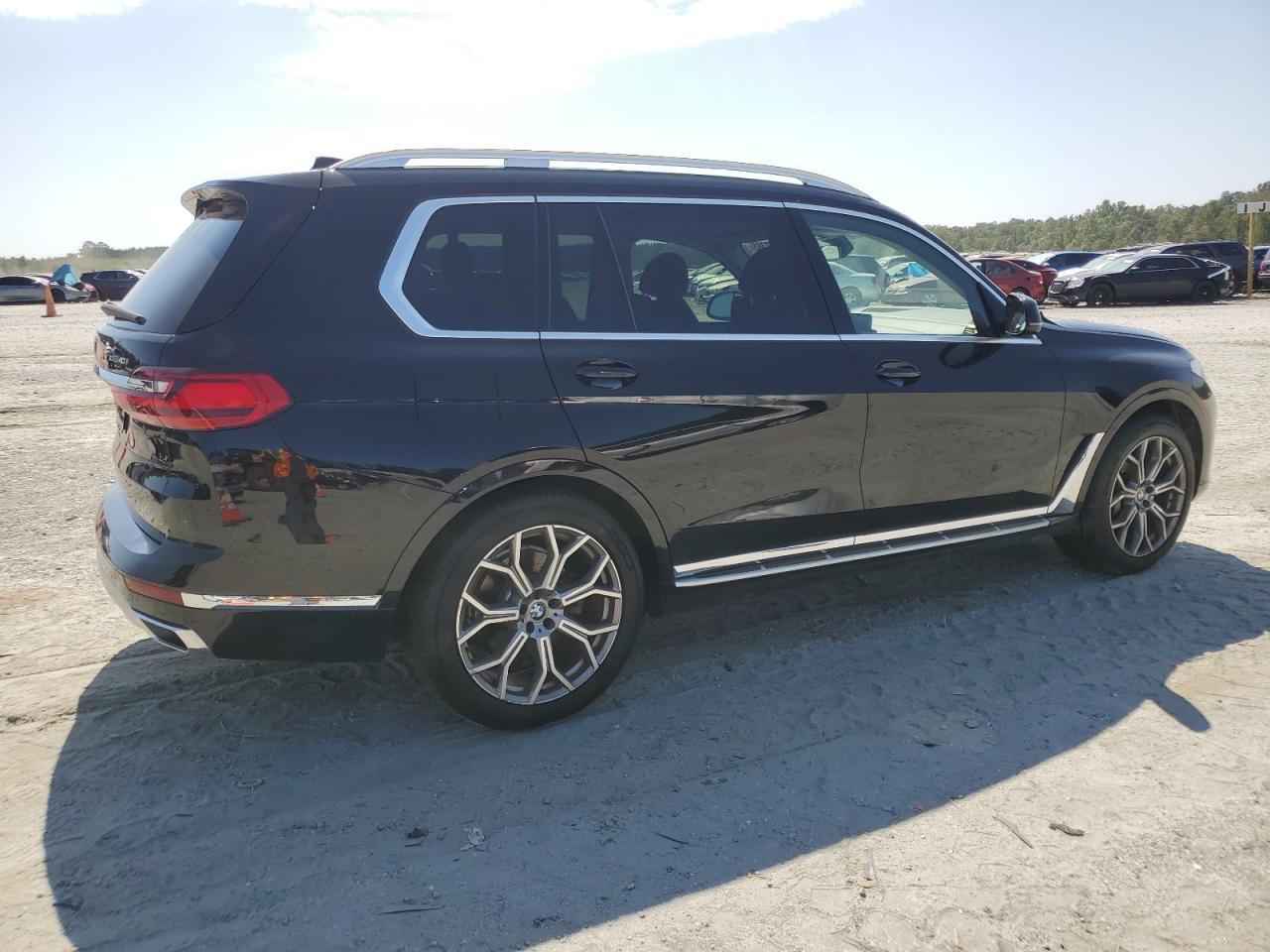2020 BMW X7
