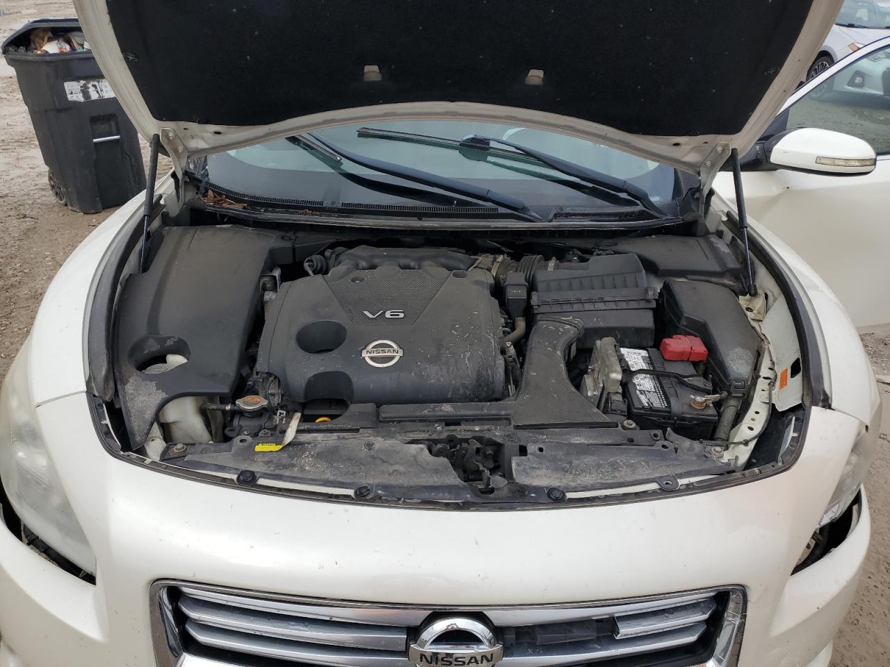 2014 NISSAN Maxima