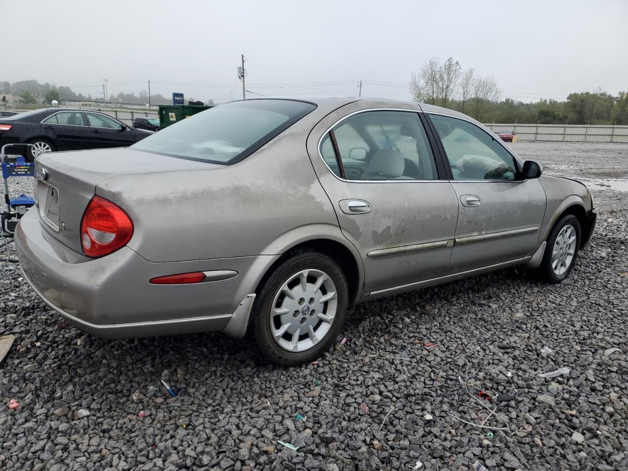 2001 NISSAN Maxima