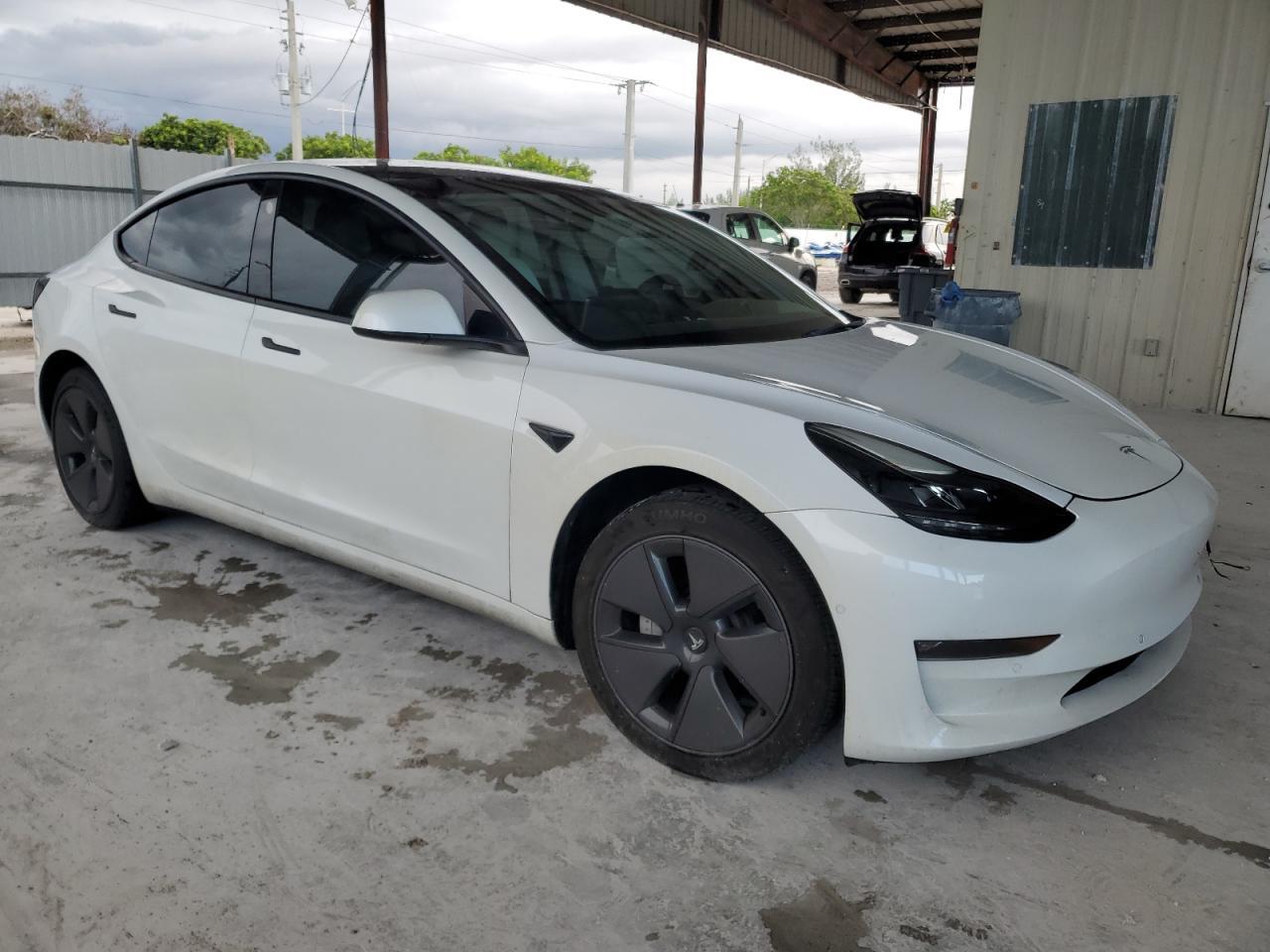 2022 TESLA MODEL 3