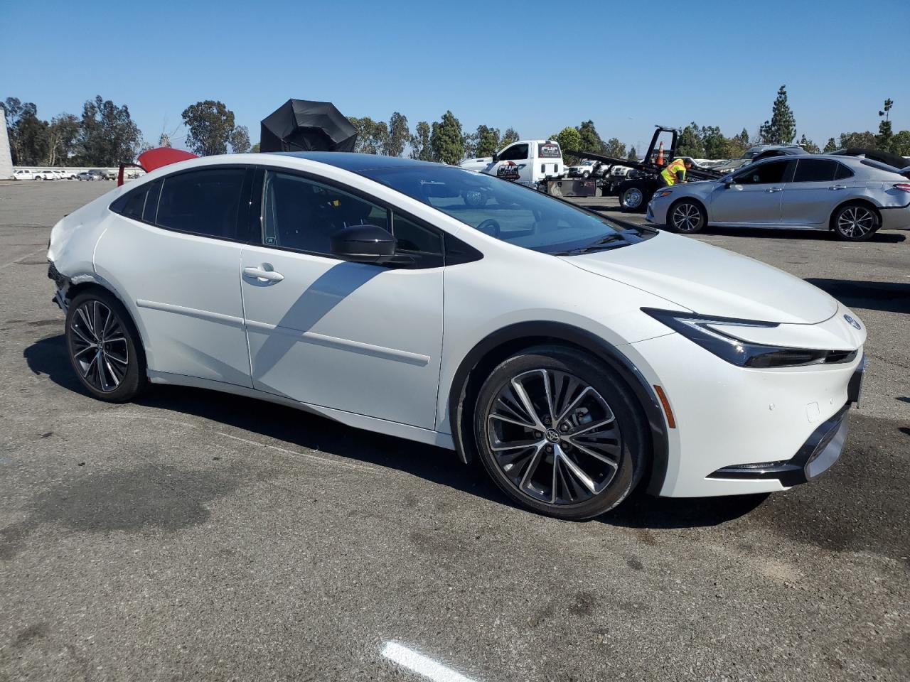 2024 TOYOTA PRIUS