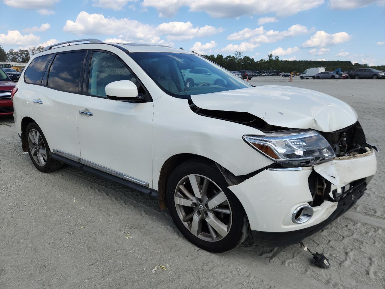 2015 NISSAN PATHFINDER