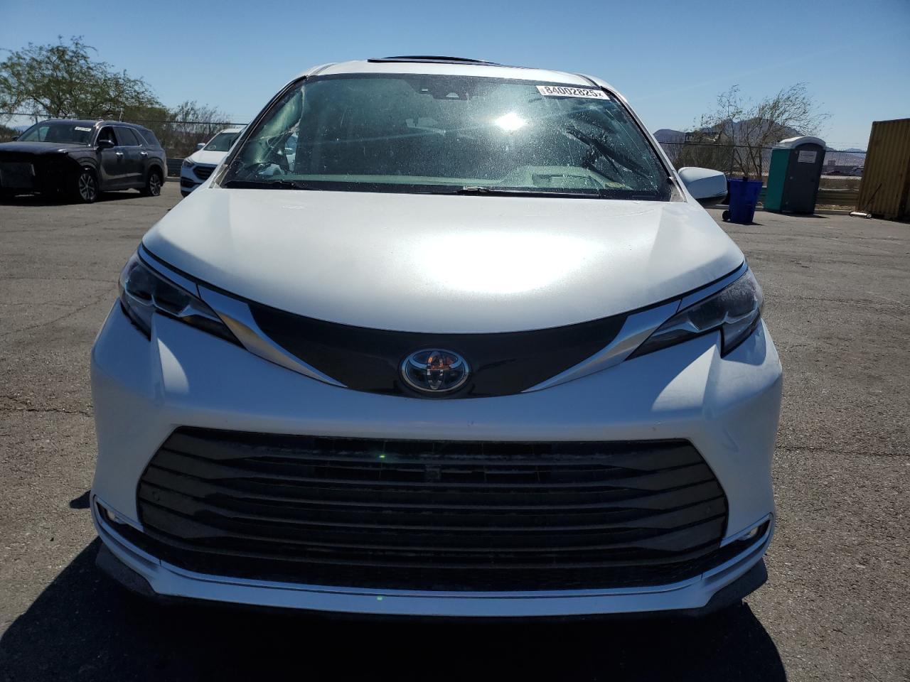 2022 TOYOTA SIENNA