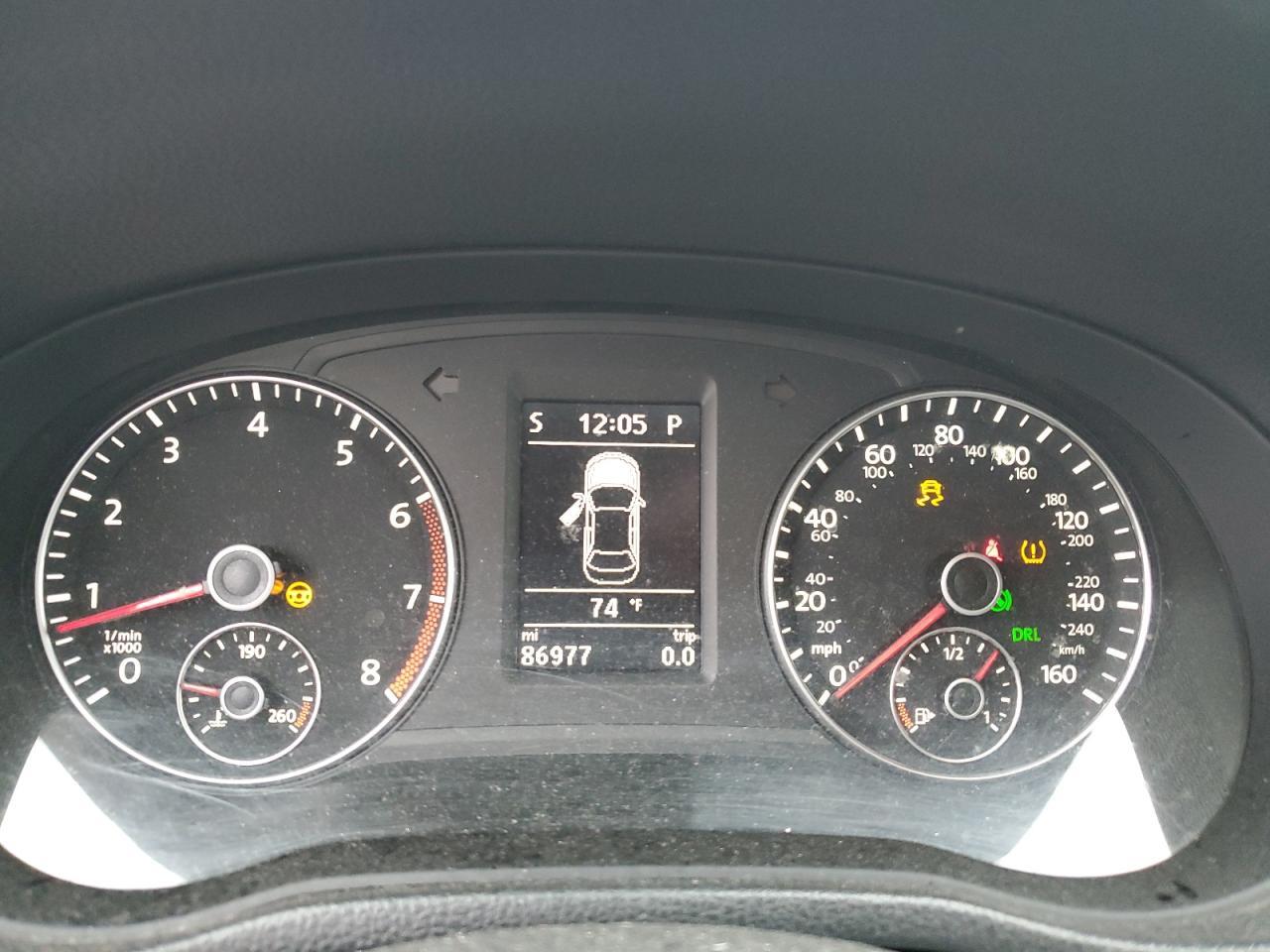 2014 VOLKSWAGEN Passat