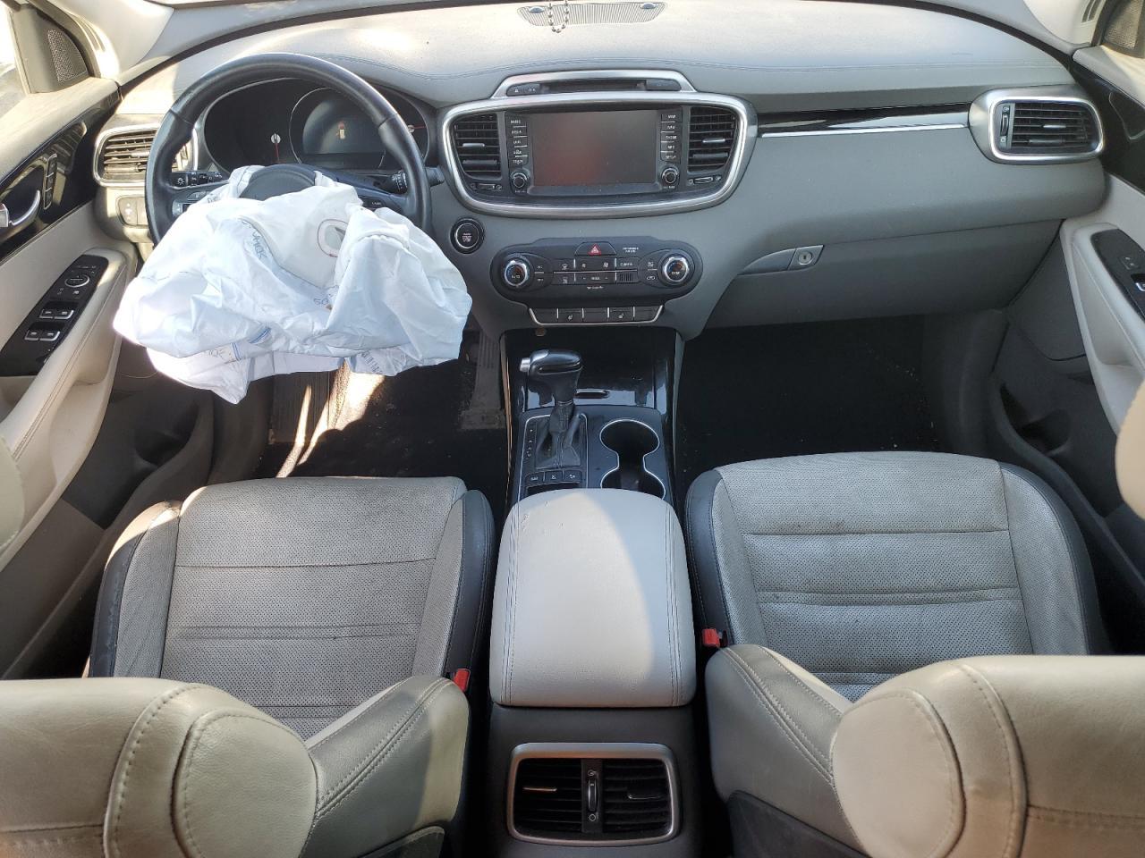 2017 KIA SORENTO