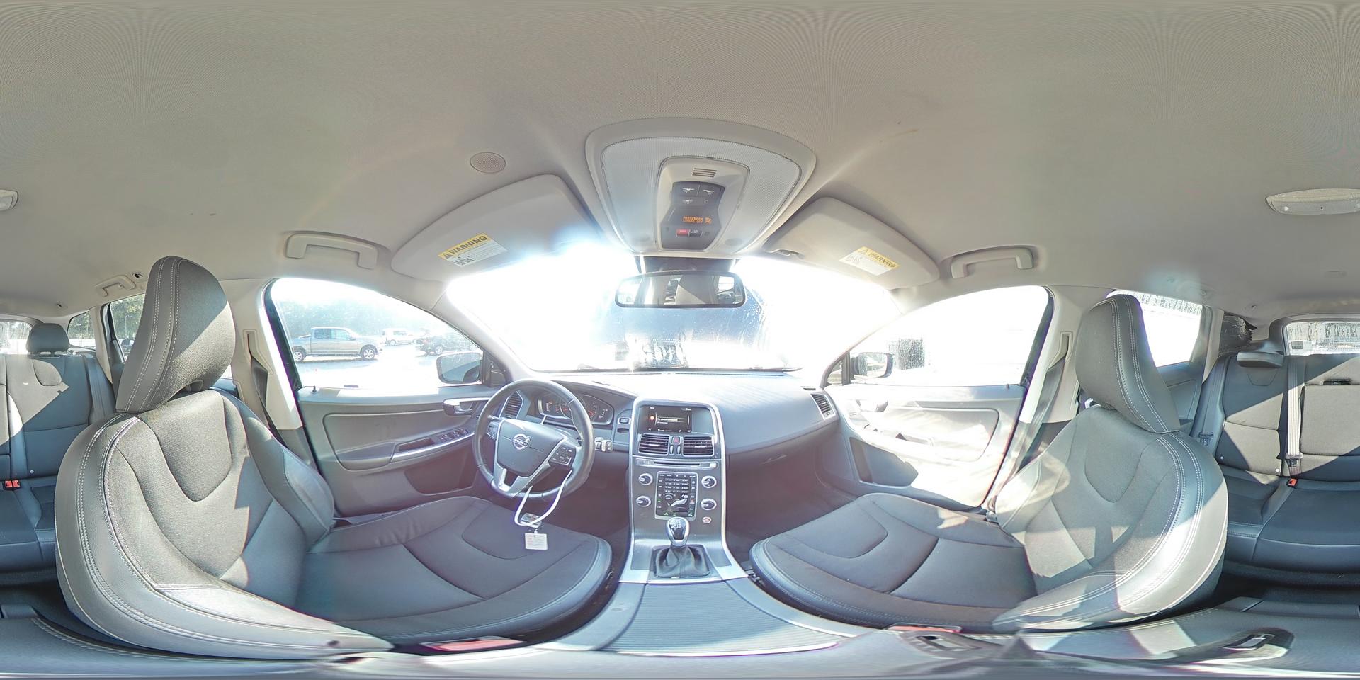 2016 VOLVO XC60