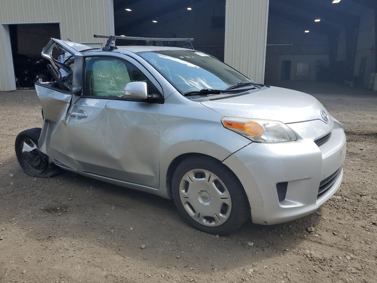2009 TOYOTA SCION