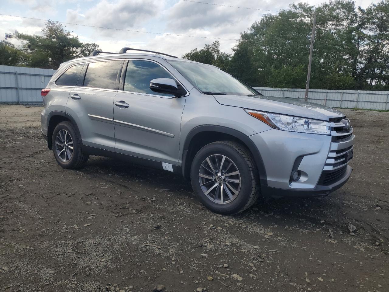 2019 TOYOTA HIGHLANDER