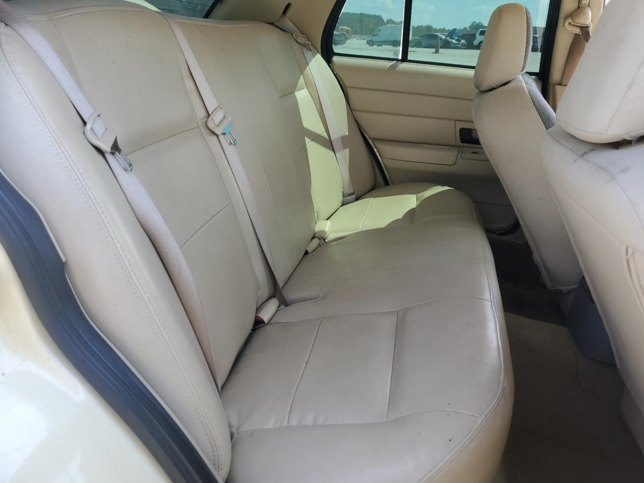 2009 FORD Crown Victoria