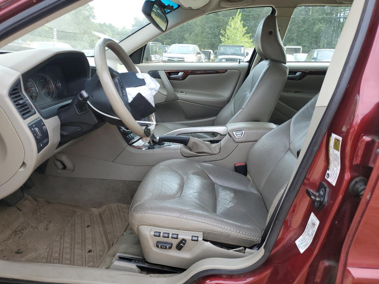 2005 VOLVO XC70