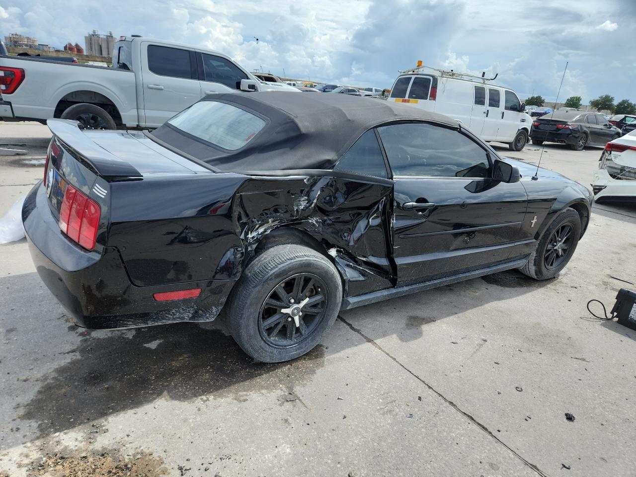 2006 FORD MUSTANG