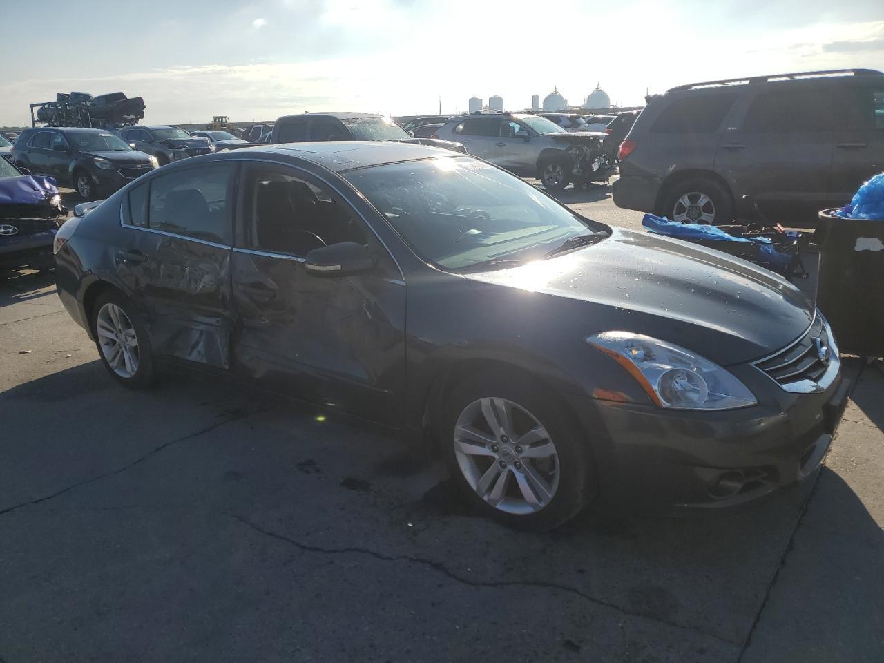 2012 NISSAN ALTIMA