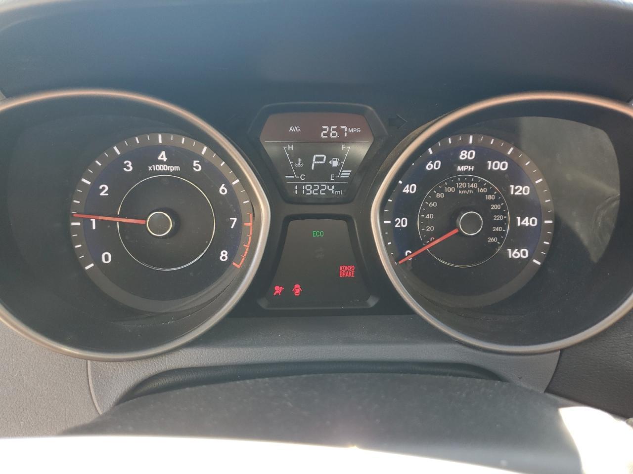 2016 HYUNDAI ELANTRA