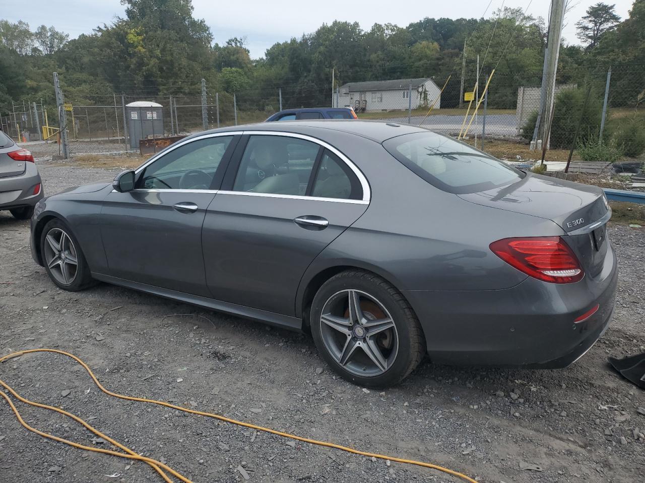 2017 MERCEDES-BENZ E-Class
